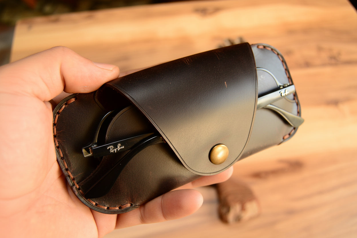 Gözlük Kılıfı V-5 El Yapımı Hakiki Deri Çıtçıtlı