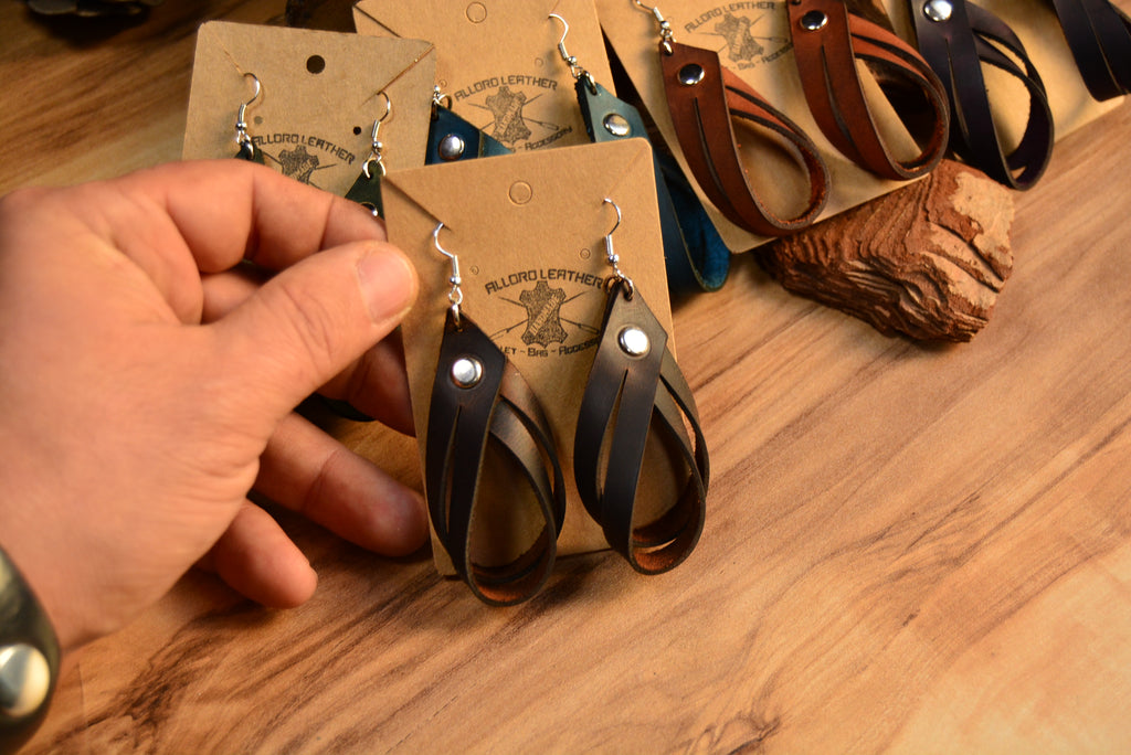 Deri Küpe V-2 El Yapımı Hakiki Deri Halka Form