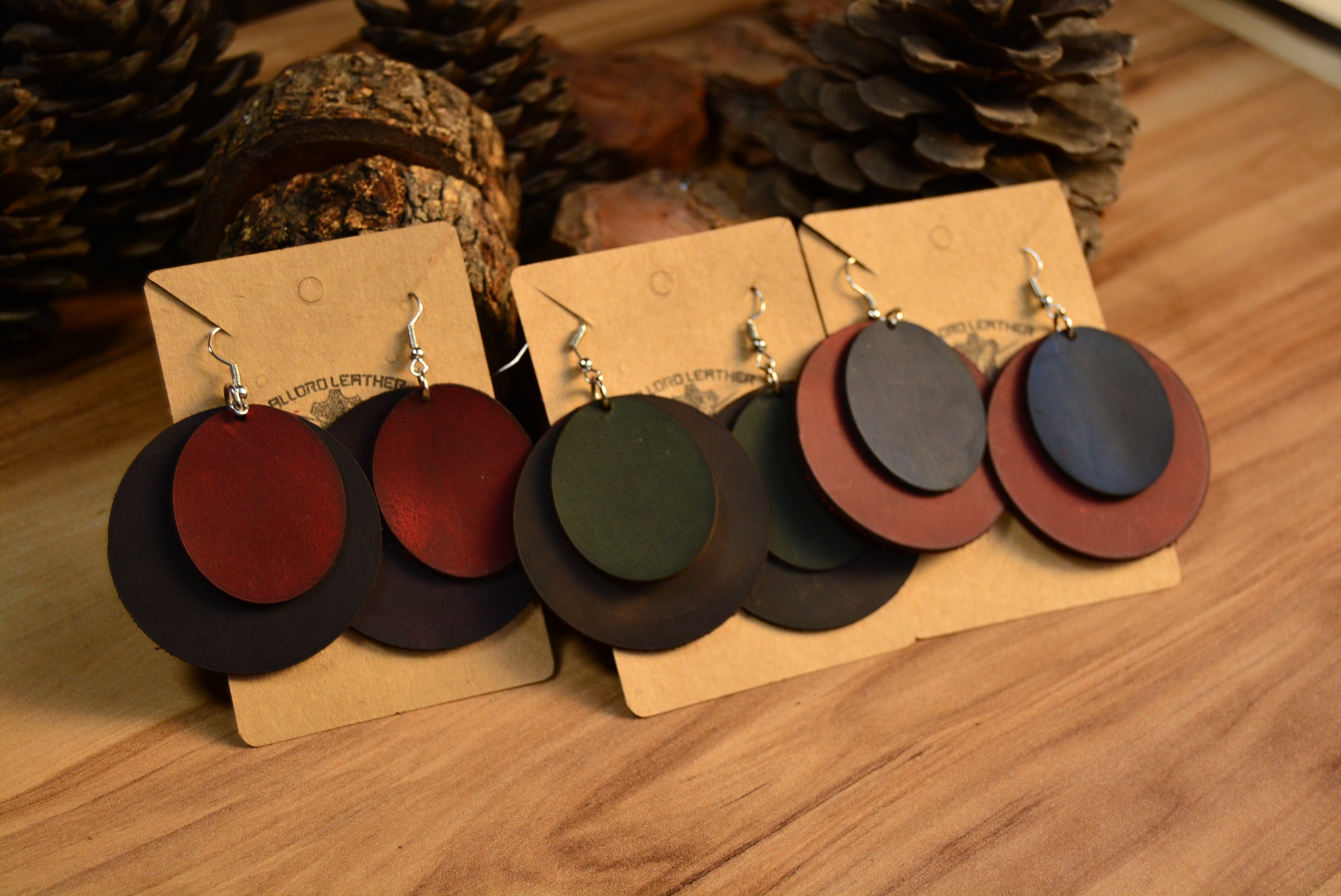 Deri Küpe V-3 El Yapımı Hakiki Deri Çift Katmanlı