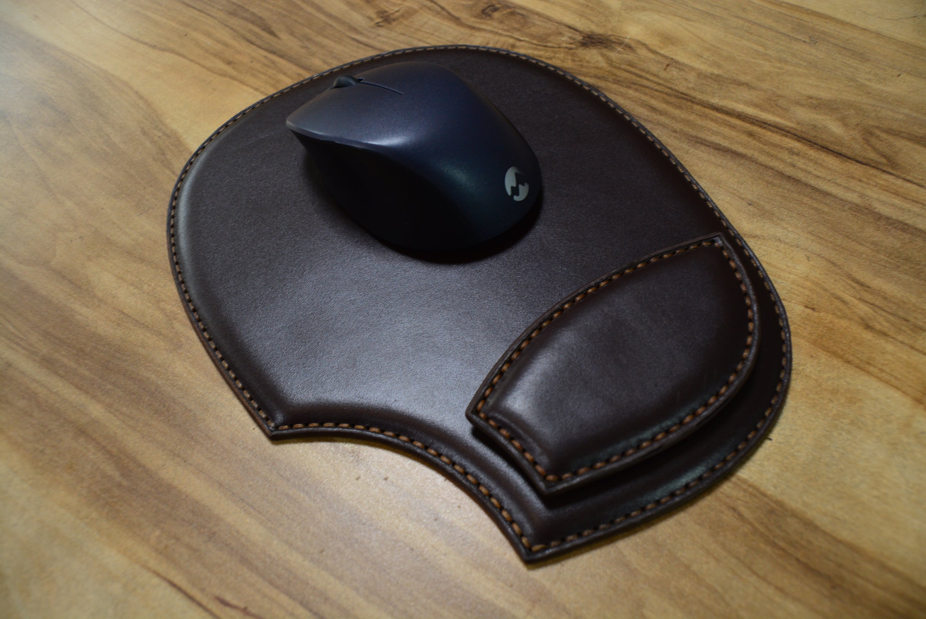 Deri Mousepad Bilek Destekli Hakiki Deri El Yapımı -Sağ El