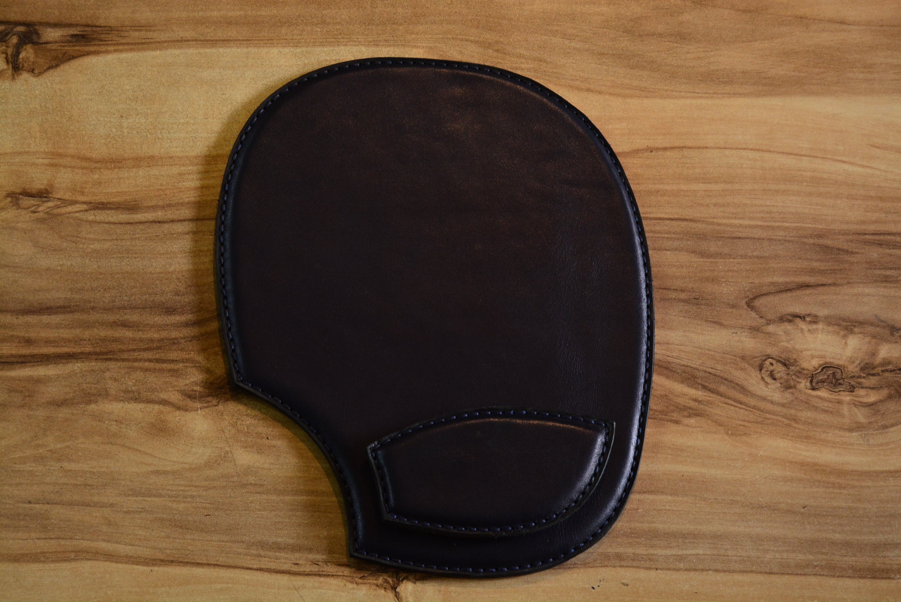 Deri Mousepad Bilek Destekli Hakiki Deri El Yapımı -Sağ El