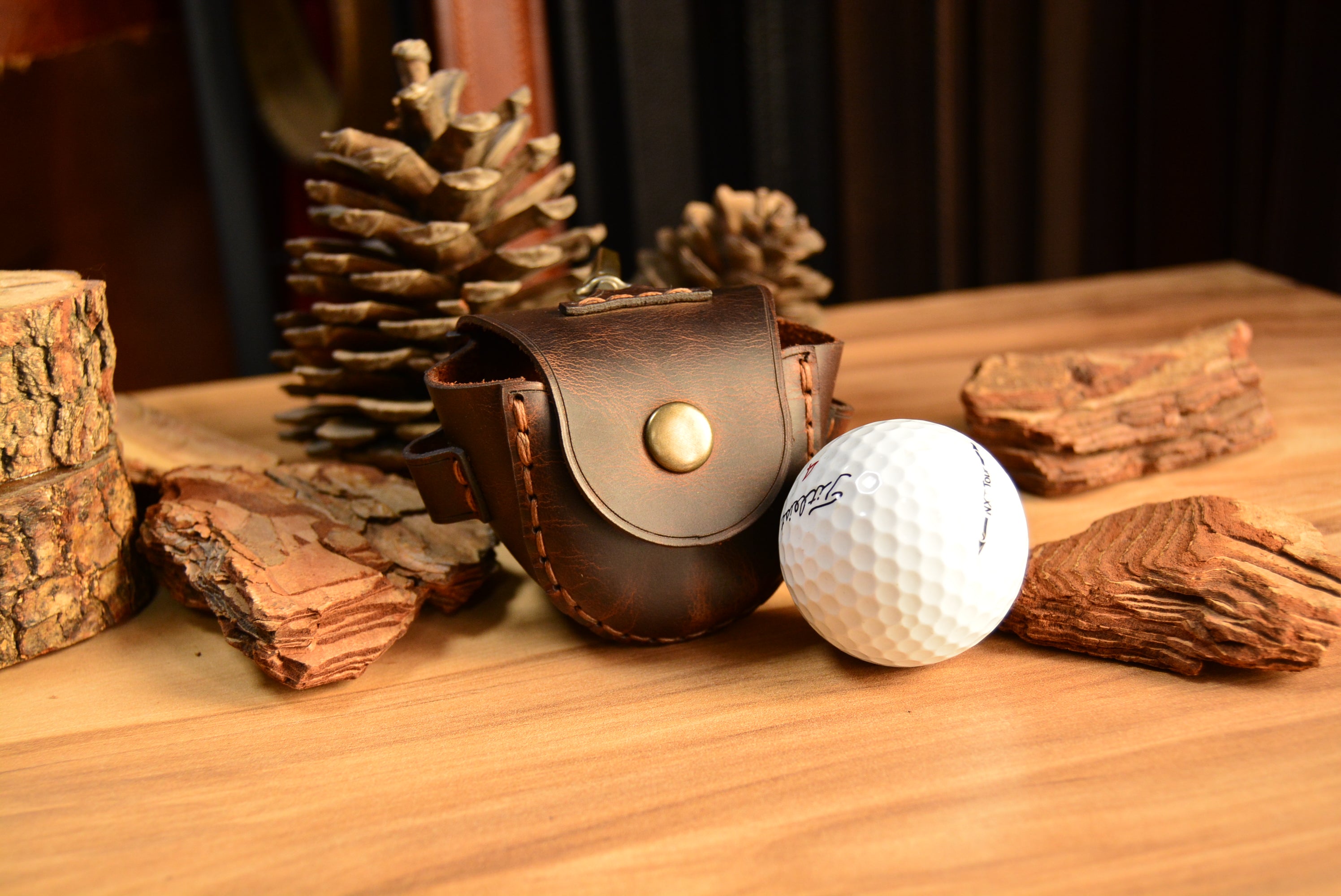Deri Golf Topu Kılıfı Hakiki Deri El Yapımı Tee Bölmeli